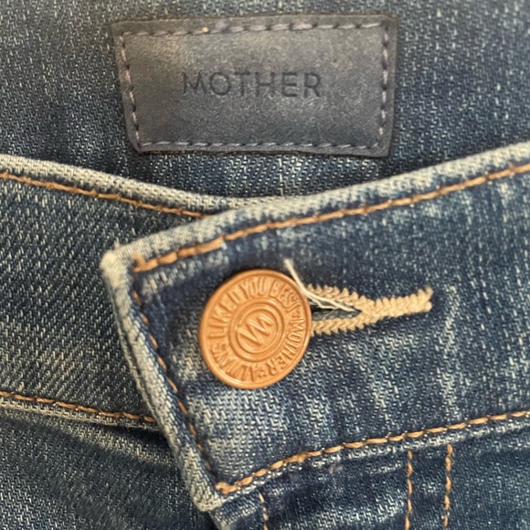 MOTHER Hustler Ankle Fray Jeans in Classic Blue - Picture 5 of 12